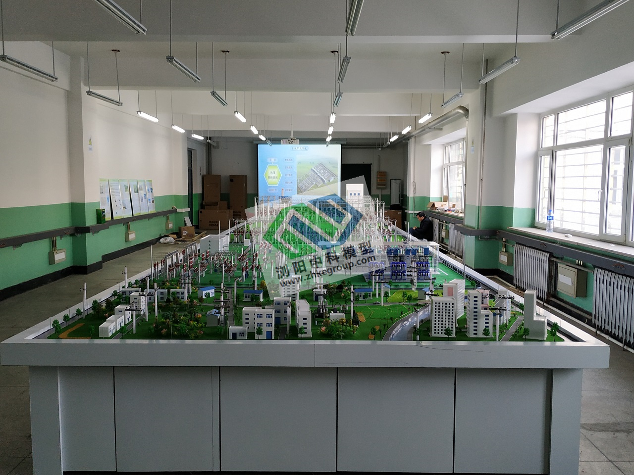 遼寧工業(yè)大學(xué)電力系統仿真操作演示模型